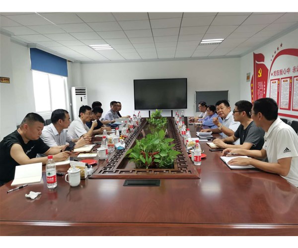 中石油领导莅临江南手机网页版
化学指导工作